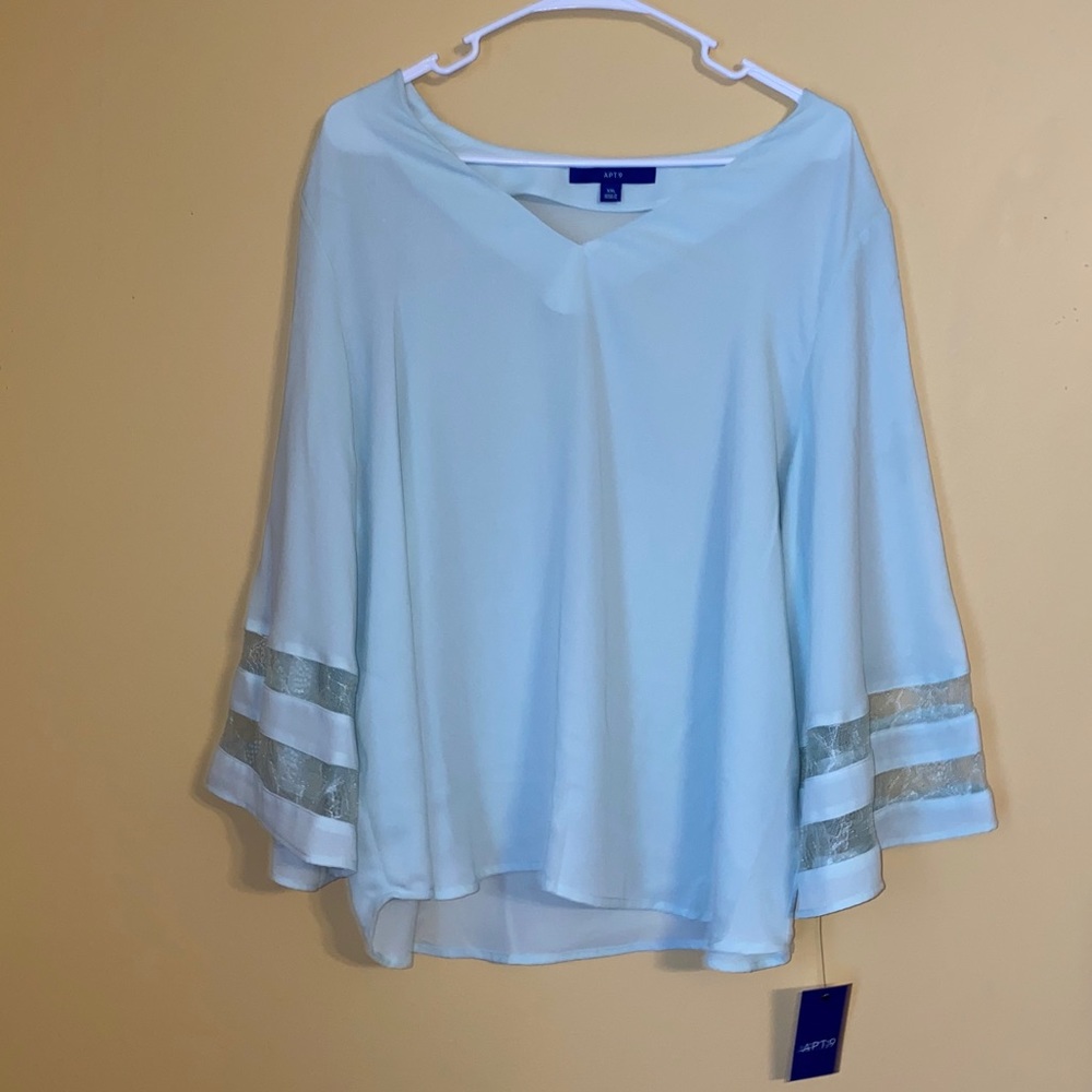 Beautiful Mint Long Sleeved Blouse